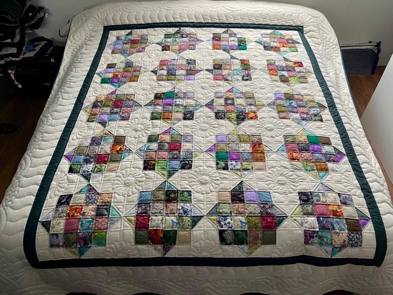 16 Patch Amish Quilt