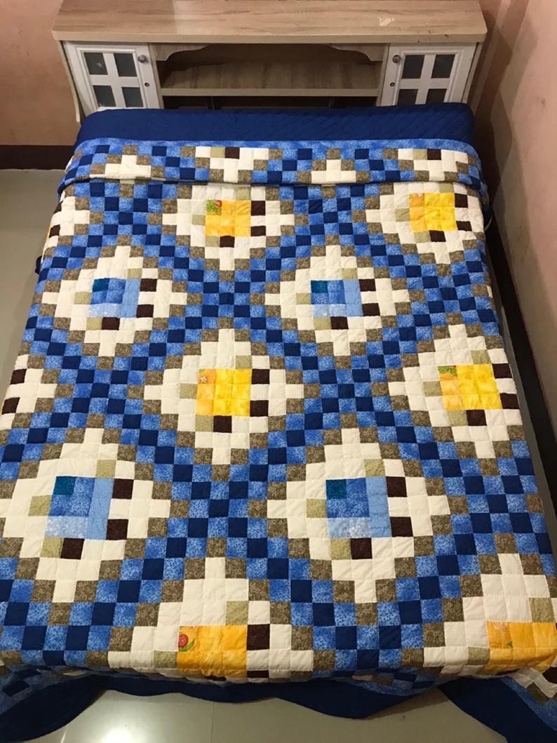 Medallion Amish Quilt