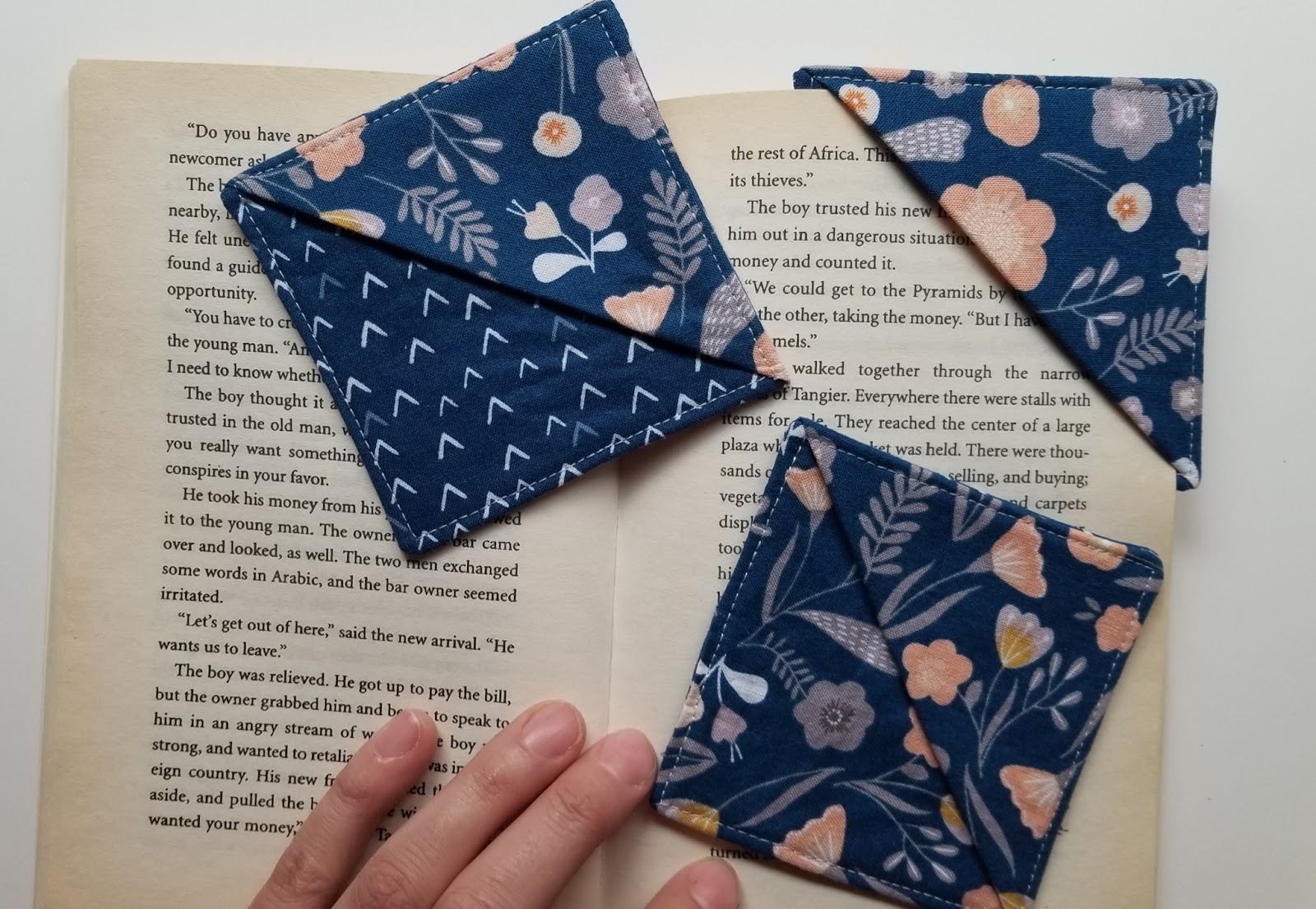 fabric book marks Easy sewing projects for gifts