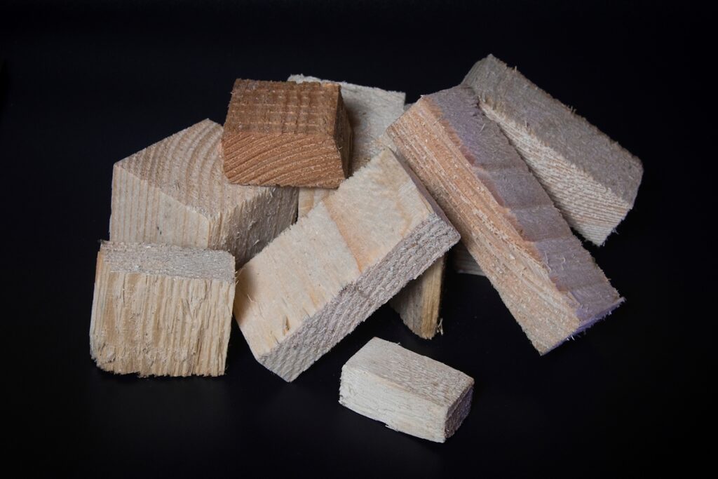 small pieces of cut wood from mini table saw