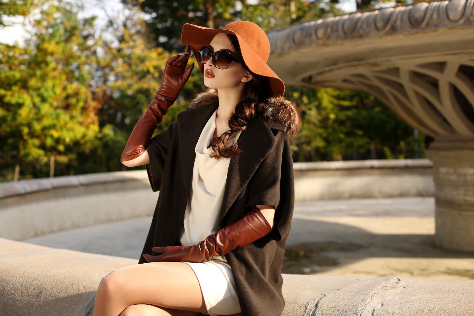 Woman Chic Glove