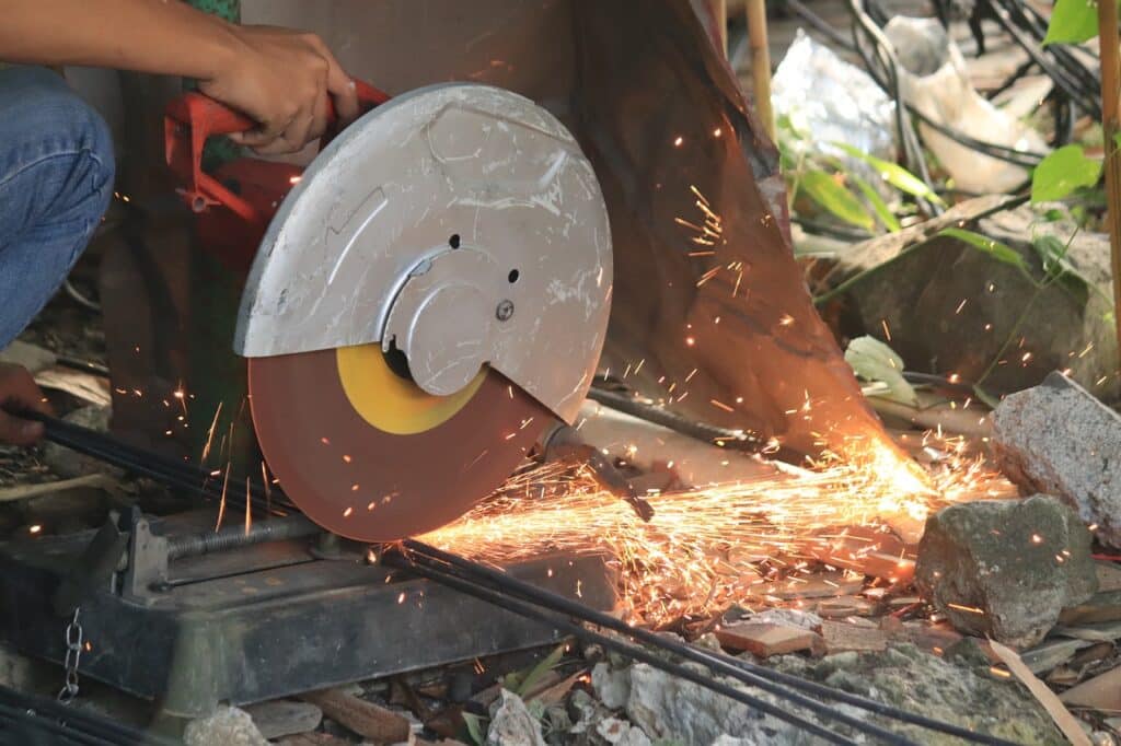 Best Grinder Blade for Cast Iron
