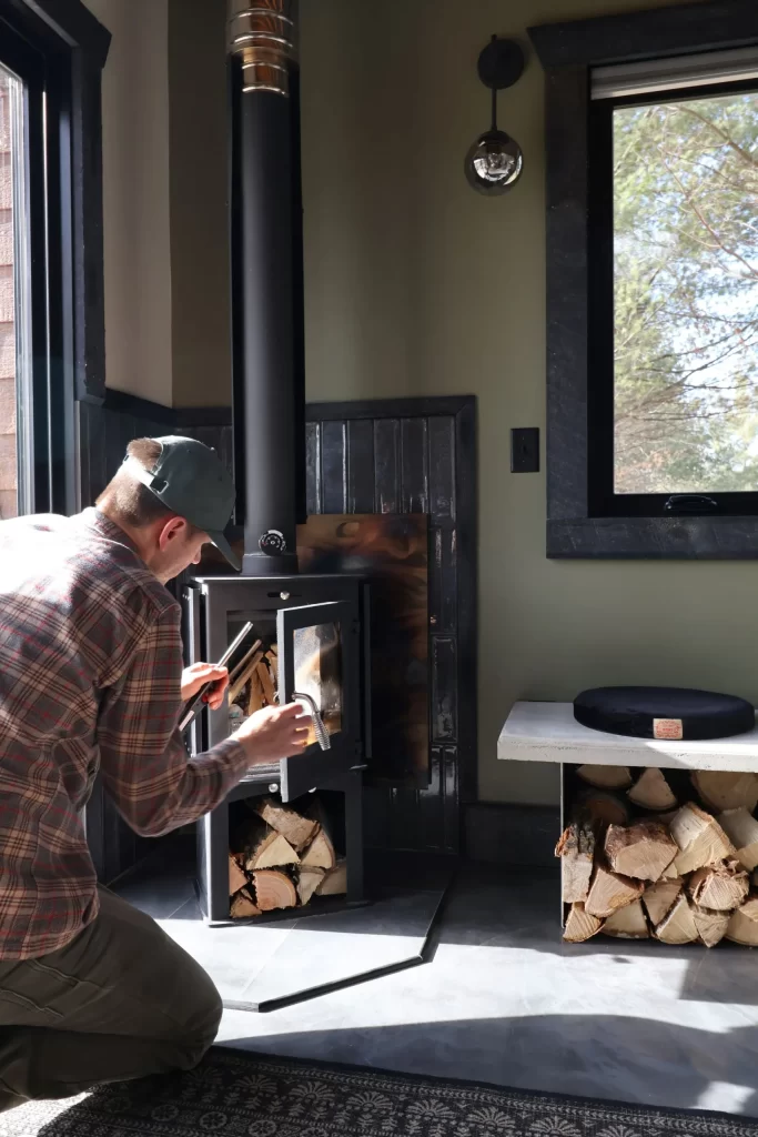 lighting the dwarf tiny wood stove