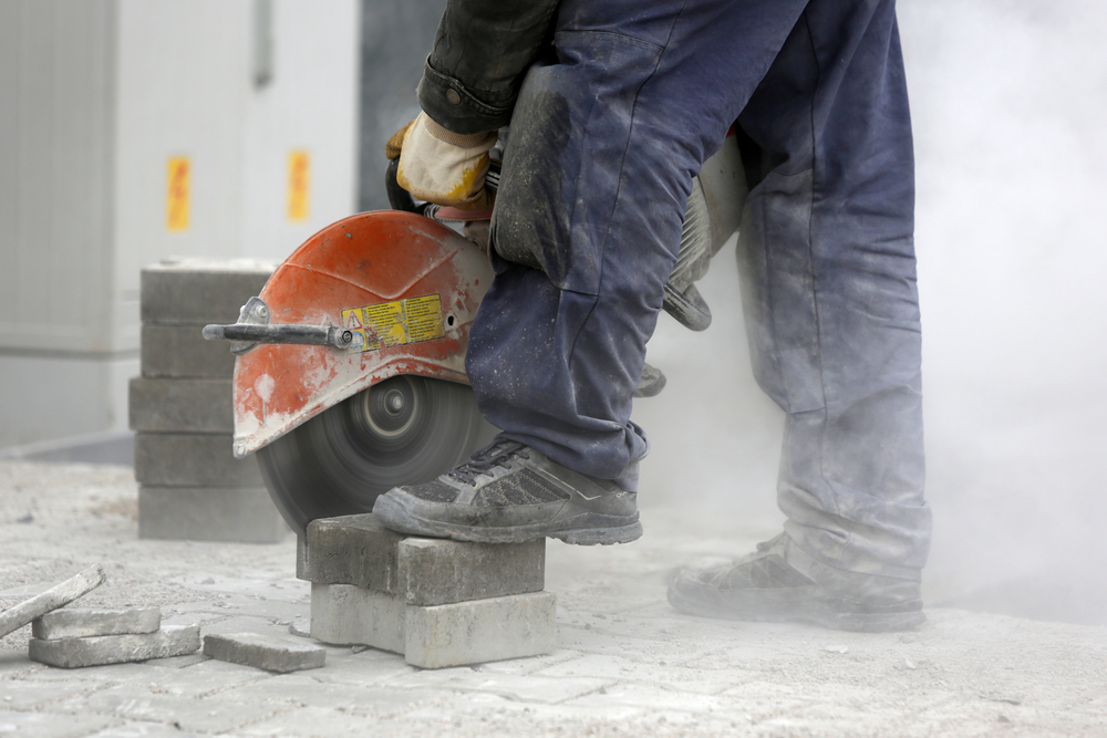 Step-by-Step Guide to Cut Pavers