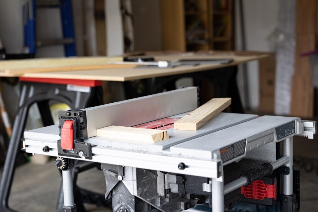 portable table saw for workshop