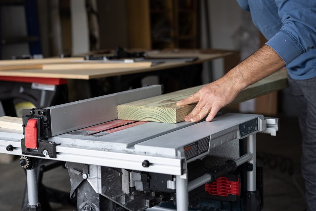 small portable table saw for workshop