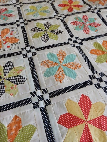 two-toned sashing How To Sash A Quilt