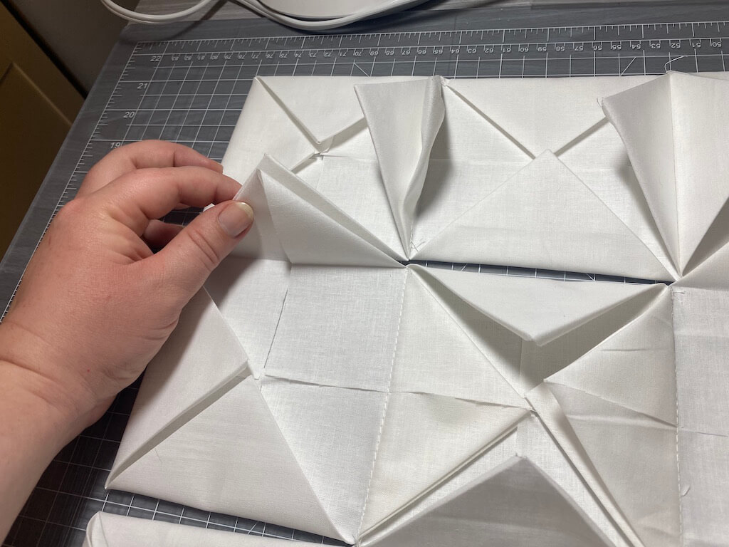 cathedral window quilt steps