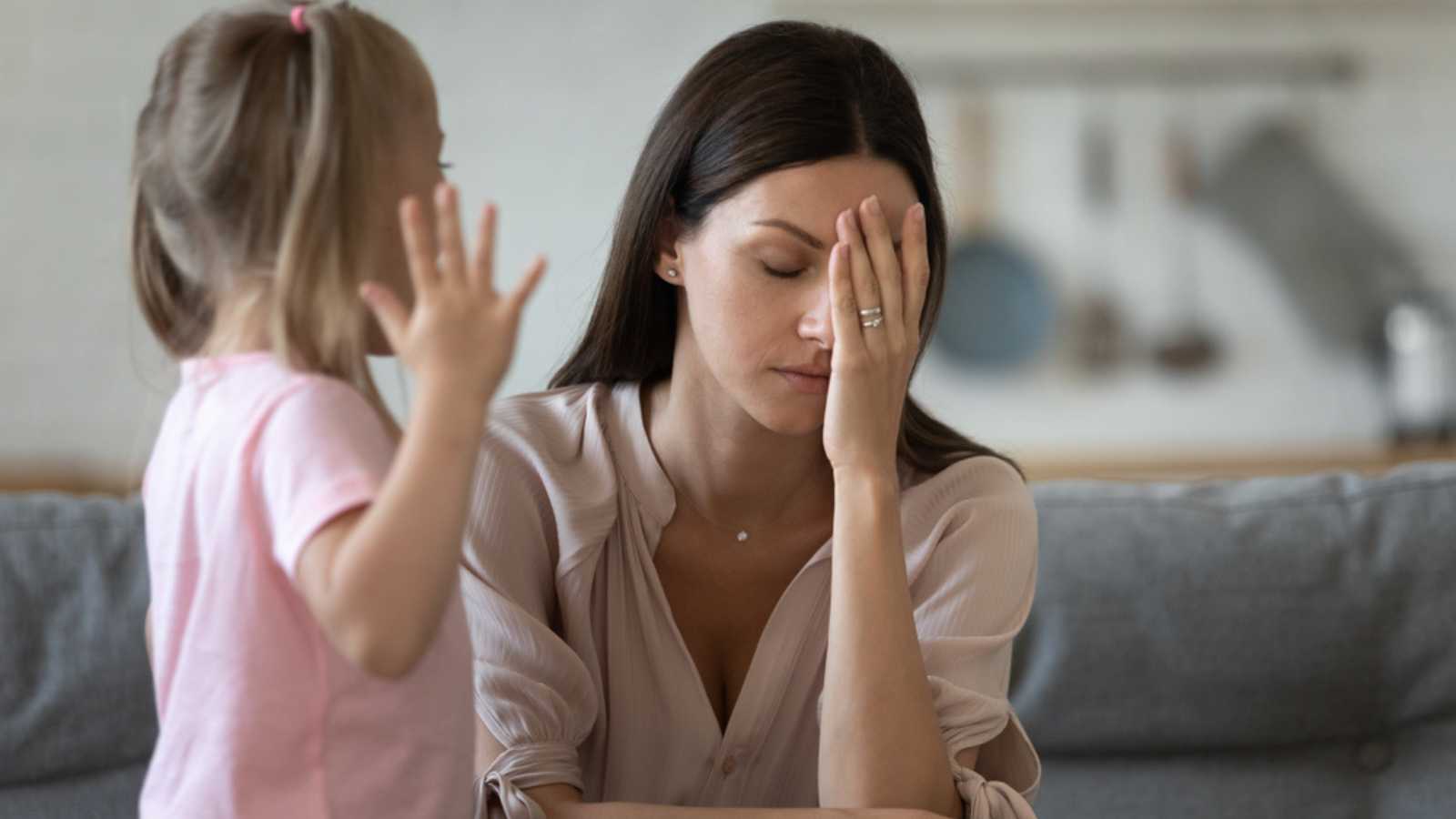 9 Mother Ignoring Child