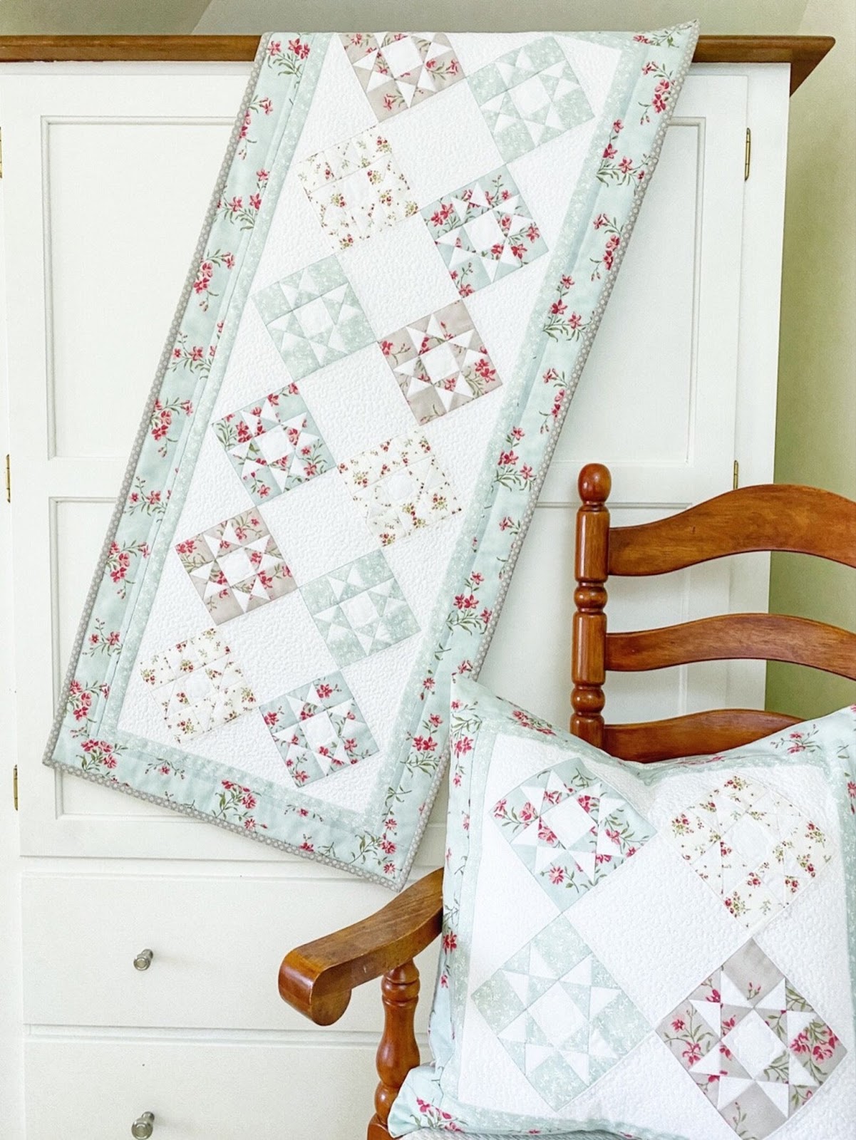 starflower medley quilted table runner patterns