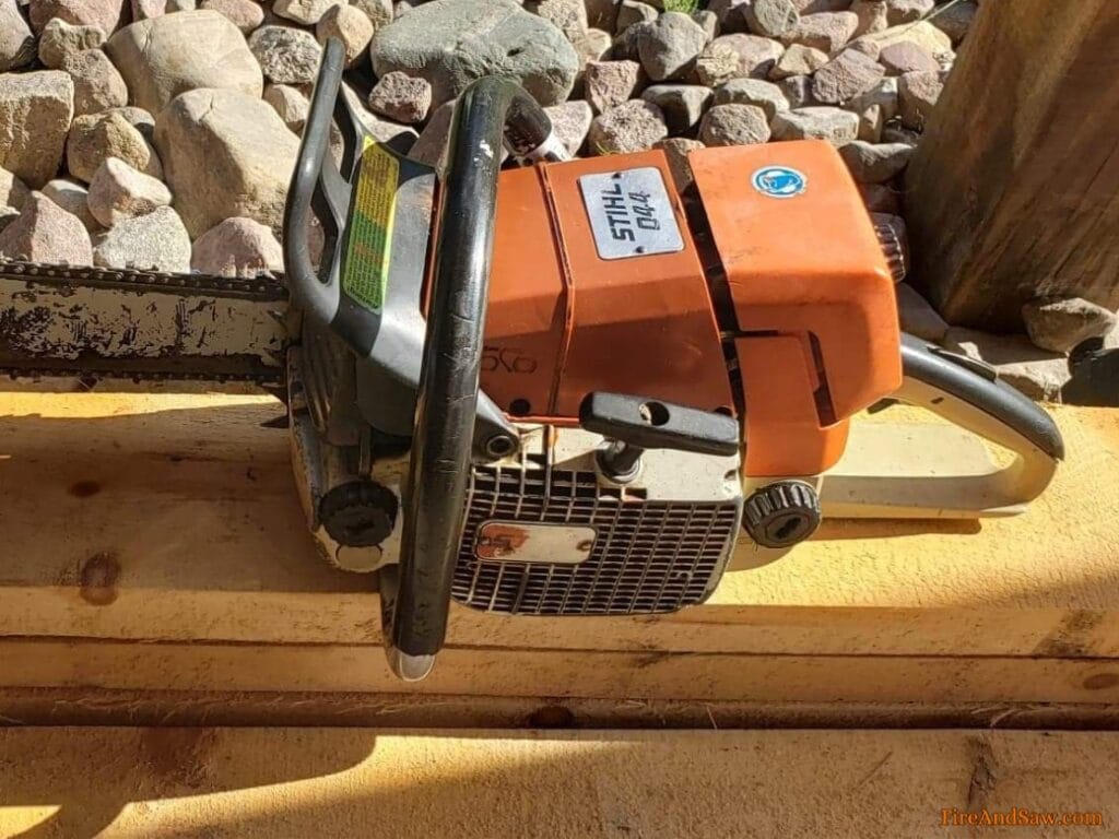 using the stihl 044 chainsaw