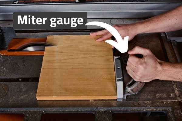 Table saw miter gauge